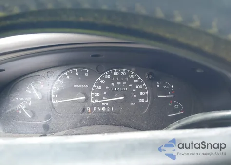 2000 Mercury Mountaineer z USA, uszkodzony, nr VIN 4M2DU86P6YUJ37533